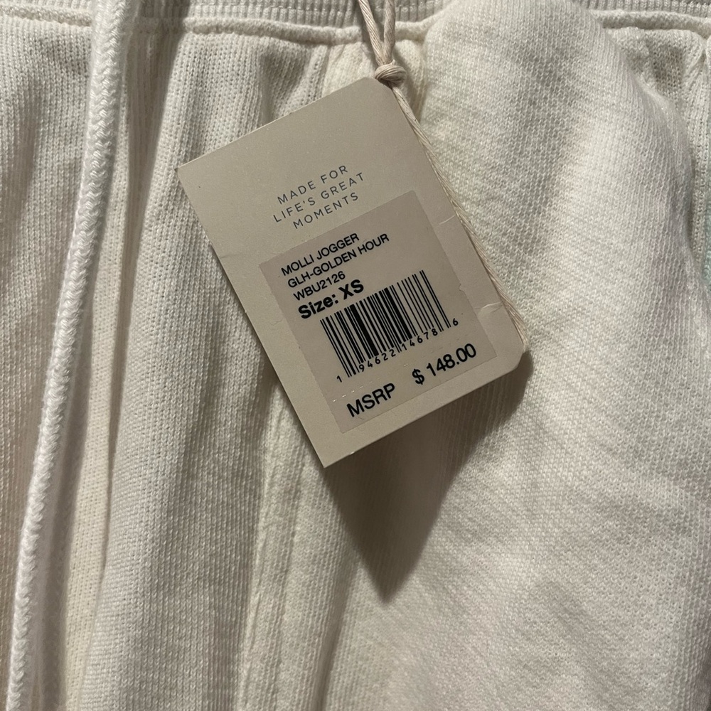 Faherty New with Tags Molly Jogger & Crew Neck - Picture 5 of 10